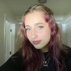 Meet your Posher, Ava